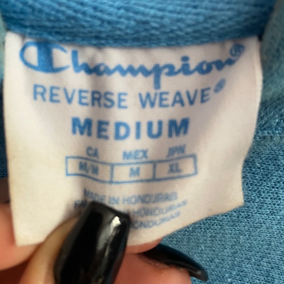 Blue cropped champion hoodie - Picture 2 of 2